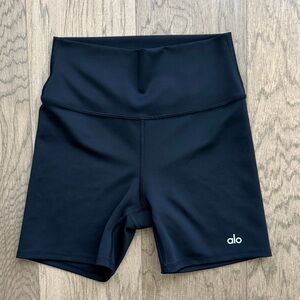 ALO Yoga Womens Black Biker Shorts